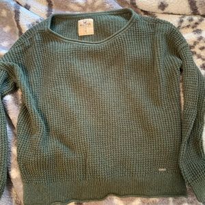army green hollister sweater! ♡